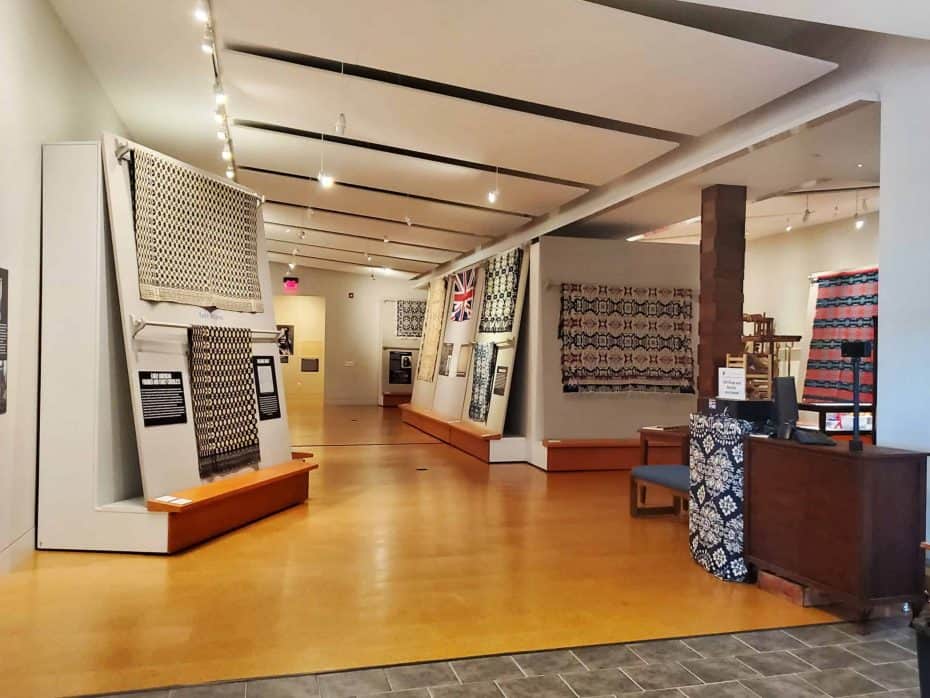 Foster and Muriel McCarl Coverlet Gallery