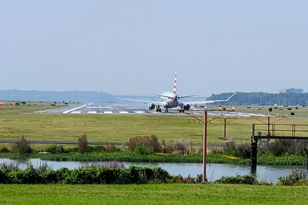 Plane taking off from Ronald Reagan Washington National Airport as seen from Gravelly Point