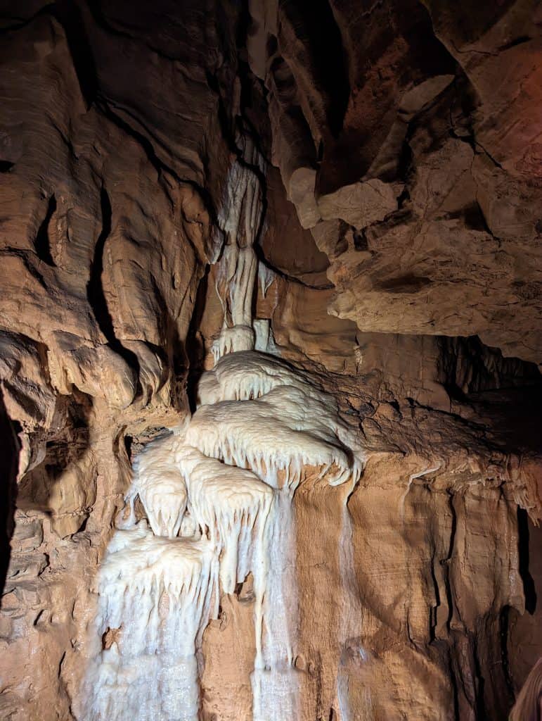 Flowstone, Lincoln Caverns, Huntingdon PA